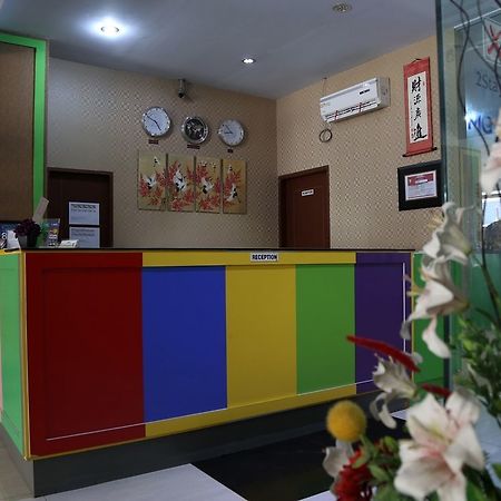 Nida Rooms Makassar Jampea 19536 Екстериор снимка