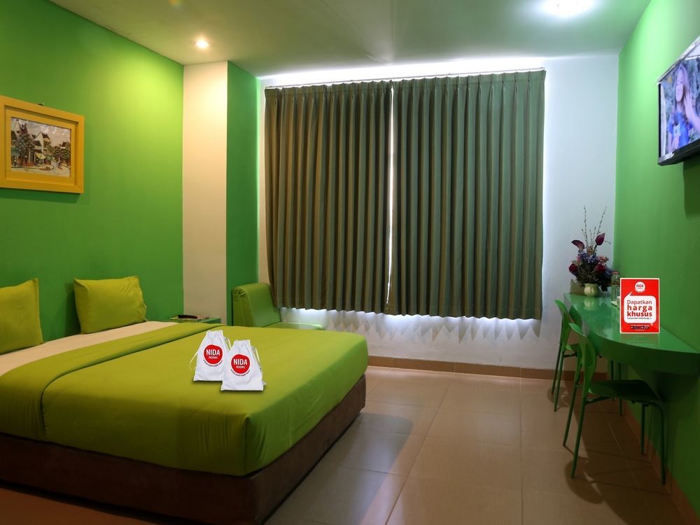Nida Rooms Makassar Jampea 19536 Екстериор снимка